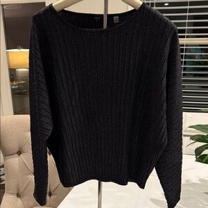 T Tahari Midnight Ribbed Crew Neck Sweater